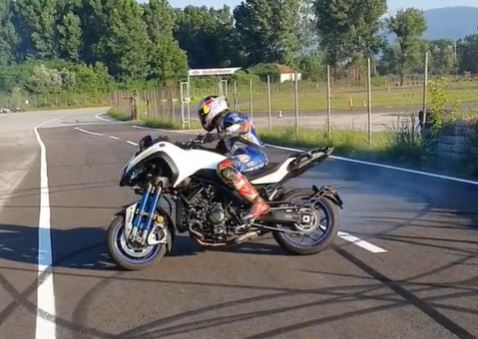 Take a trip around Laguna with Kenny Roberts and a 500cc GP bike